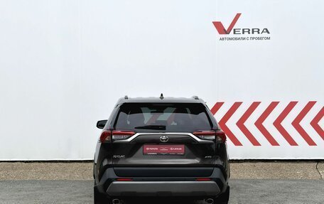 Toyota RAV4, 2020 год, 3 750 000 рублей, 4 фотография