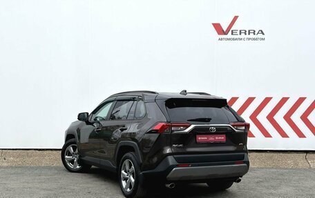 Toyota RAV4, 2020 год, 3 750 000 рублей, 3 фотография