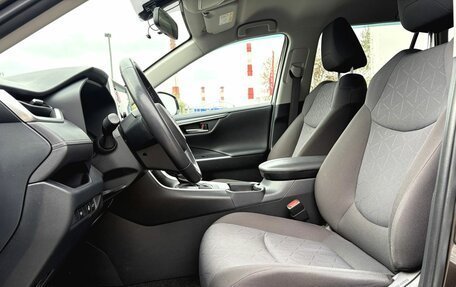 Toyota RAV4, 2020 год, 3 750 000 рублей, 16 фотография