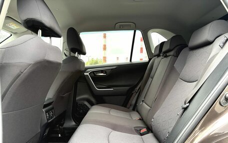 Toyota RAV4, 2020 год, 3 750 000 рублей, 17 фотография