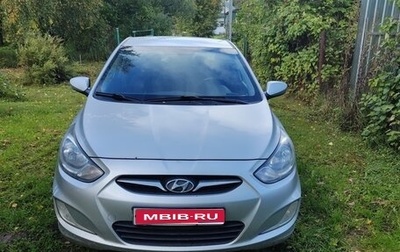 Hyundai Solaris II рестайлинг, 2011 год, 570 000 рублей, 1 фотография