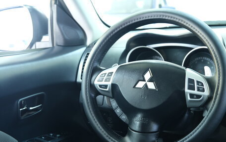 Mitsubishi Outlander III рестайлинг 3, 2007 год, 1 199 000 рублей, 12 фотография