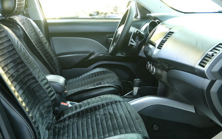 Mitsubishi Outlander III рестайлинг 3, 2007 год, 1 199 000 рублей, 19 фотография