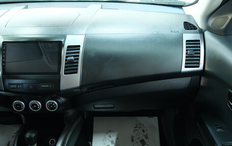 Mitsubishi Outlander III рестайлинг 3, 2007 год, 1 199 000 рублей, 17 фотография