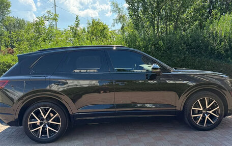 Volkswagen Touareg III, 2021 год, 5 640 000 рублей, 4 фотография
