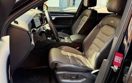 Volkswagen Touareg III, 2021 год, 5 640 000 рублей, 6 фотография
