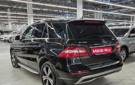 Mercedes-Benz M-Класс, 2015 год, 1 853 000 рублей, 4 фотография