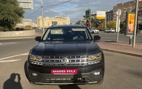 Volkswagen Teramont I, 2018 год, 3 000 000 рублей, 3 фотография