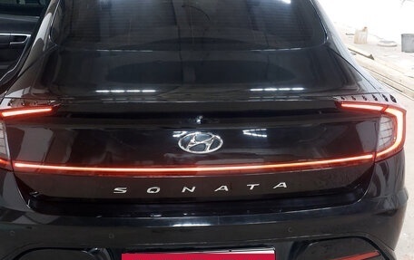Hyundai Sonata VIII, 2021 год, 1 700 000 рублей, 2 фотография