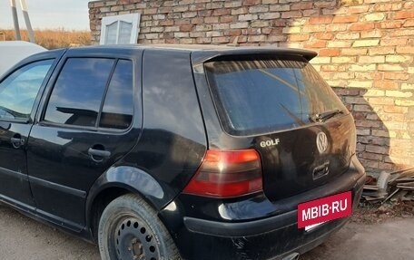 Volkswagen Golf IV, 2001 год, 275 000 рублей, 2 фотография