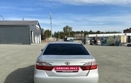 Toyota Camry, 2015 год, 2 100 000 рублей, 2 фотография