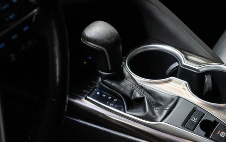 Toyota Camry, 2018 год, 2 299 000 рублей, 11 фотография
