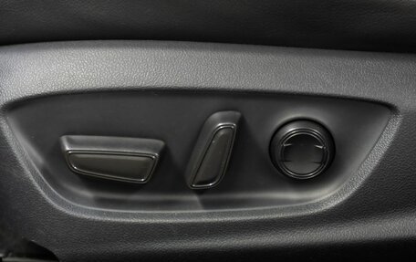 Toyota Camry, 2018 год, 2 299 000 рублей, 14 фотография