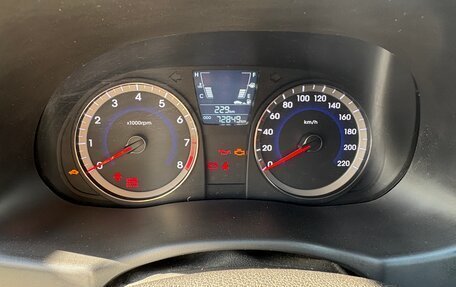 Hyundai Solaris II рестайлинг, 2014 год, 816 000 рублей, 11 фотография