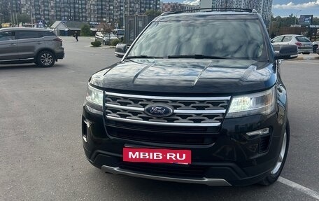 Ford Explorer VI, 2018 год, 2 370 000 рублей, 2 фотография
