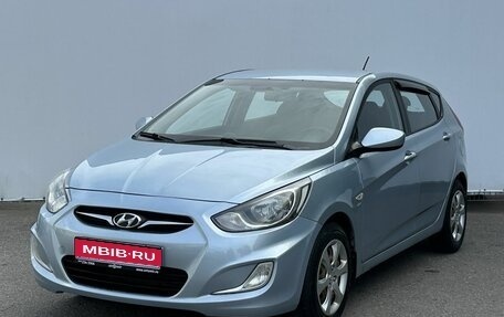 Hyundai Solaris II рестайлинг, 2011 год, 555 000 рублей, 1 фотография