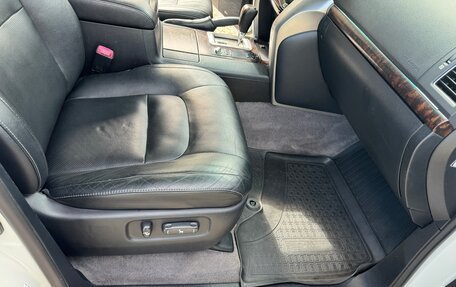 Toyota Land Cruiser 200, 2012 год, 3 899 000 рублей, 17 фотография
