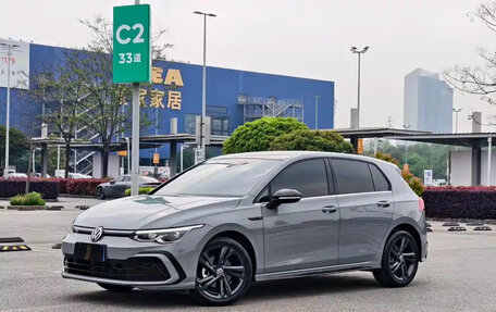 Volkswagen Golf VIII, 2023 год, 1 551 004 рублей, 1 фотография