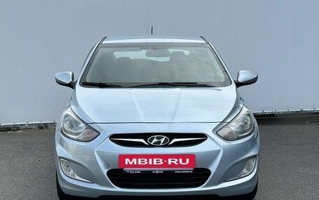 Hyundai Solaris II рестайлинг, 2011 год, 555 000 рублей, 2 фотография