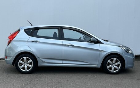 Hyundai Solaris II рестайлинг, 2011 год, 555 000 рублей, 4 фотография