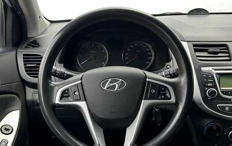 Hyundai Solaris II рестайлинг, 2011 год, 555 000 рублей, 12 фотография