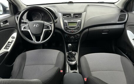 Hyundai Solaris II рестайлинг, 2011 год, 555 000 рублей, 11 фотография