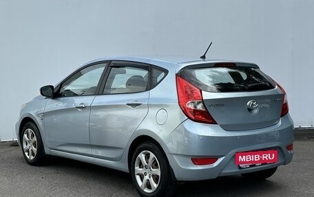 Hyundai Solaris II рестайлинг, 2011 год, 555 000 рублей, 7 фотография
