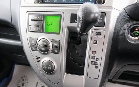 Toyota Ractis I, 2006 год, 689 000 рублей, 16 фотография