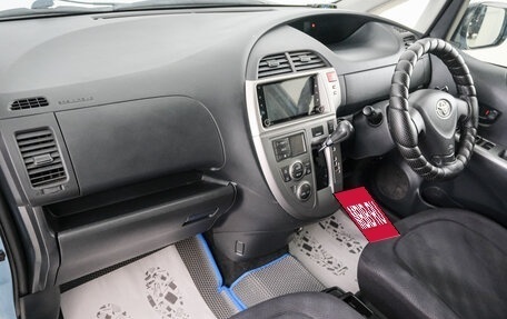 Toyota Ractis I, 2006 год, 689 000 рублей, 12 фотография