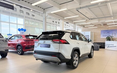 Toyota RAV4, 2020 год, 3 249 900 рублей, 6 фотография