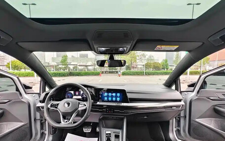 Volkswagen Golf VIII, 2023 год, 1 551 004 рублей, 10 фотография