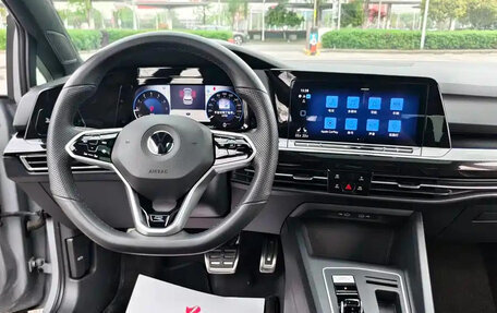 Volkswagen Golf VIII, 2023 год, 1 551 004 рублей, 12 фотография