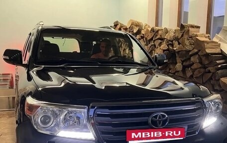 Toyota Land Cruiser 200, 2015 год, 5 100 000 рублей, 2 фотография