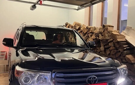 Toyota Land Cruiser 200, 2015 год, 5 100 000 рублей, 4 фотография
