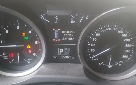 Toyota Land Cruiser 200, 2015 год, 5 100 000 рублей, 9 фотография