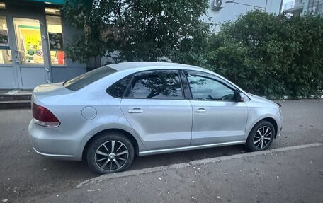 Volkswagen Polo VI (EU Market), 2011 год, 600 000 рублей, 3 фотография