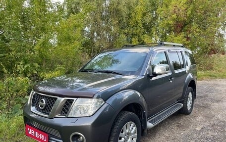 Nissan Pathfinder, 2011 год, 1 550 000 рублей, 1 фотография
