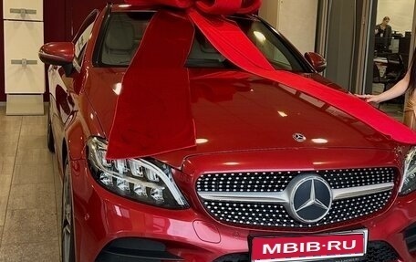 Mercedes-Benz C-Класс, 2018 год, 3 800 000 рублей, 1 фотография