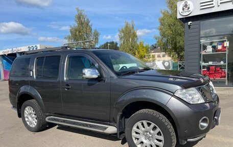 Nissan Pathfinder, 2011 год, 1 550 000 рублей, 3 фотография
