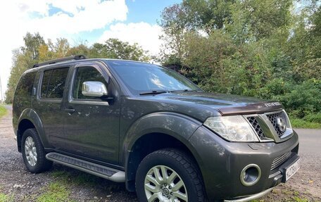 Nissan Pathfinder, 2011 год, 1 550 000 рублей, 2 фотография