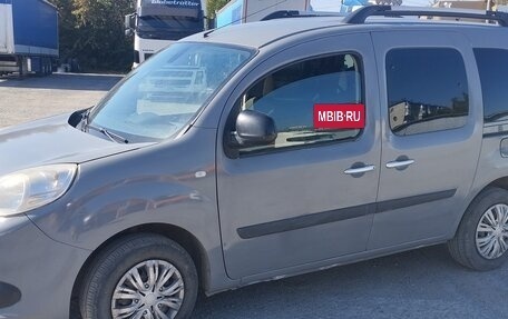 Renault Kangoo II рестайлинг, 2013 год, 890 000 рублей, 3 фотография