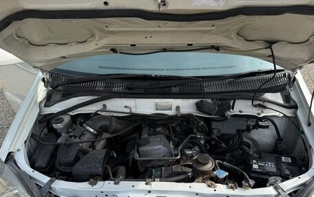 Toyota Regius, 2000 год, 890 000 рублей, 18 фотография