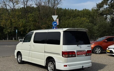 Toyota Regius, 2000 год, 890 000 рублей, 4 фотография