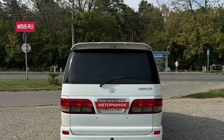 Toyota Regius, 2000 год, 890 000 рублей, 5 фотография
