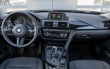 BMW 3 серия, 2018 год, 1 890 000 рублей, 9 фотография