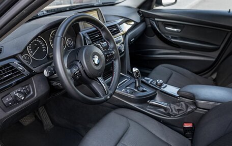 BMW 3 серия, 2018 год, 1 890 000 рублей, 7 фотография