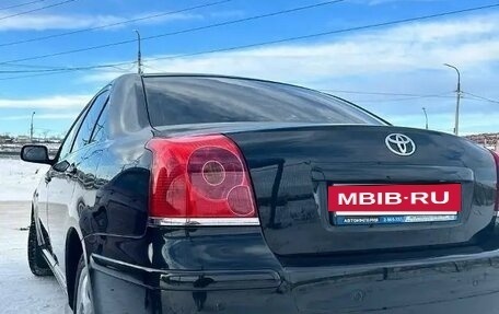 Toyota Avensis III рестайлинг, 2005 год, 750 000 рублей, 2 фотография