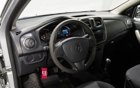 Renault Logan II, 2015 год, 590 000 рублей, 10 фотография