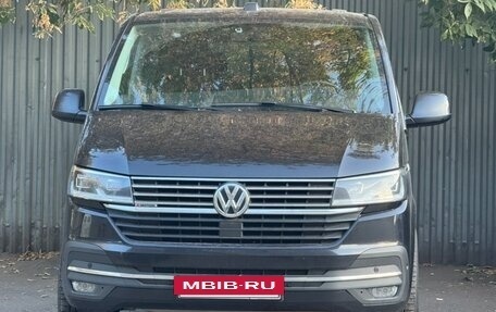 Volkswagen Multivan T6 рестайлинг, 2020 год, 5 950 000 рублей, 2 фотография