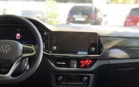 Volkswagen Polo VI (EU Market), 2020 год, 1 800 000 рублей, 4 фотография